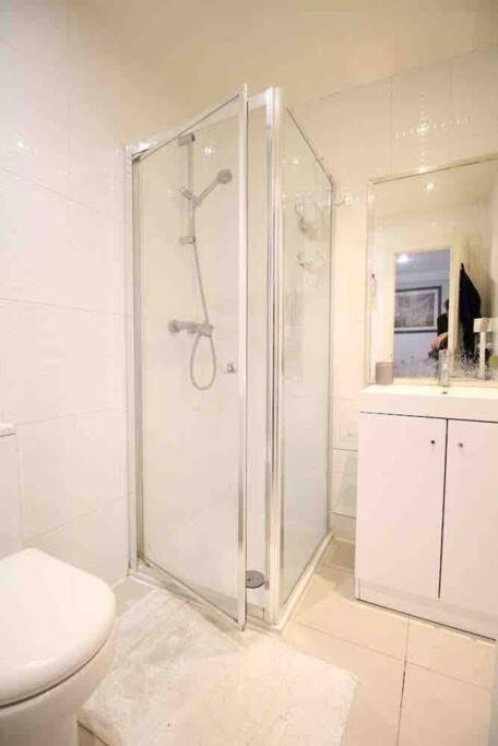 Wonderful Apartment In Earl'S Court Лондон Экстерьер фото